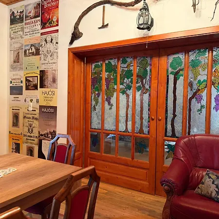 住宿加早餐酒店 Borhaz Panzio Hajos-pincefalu
